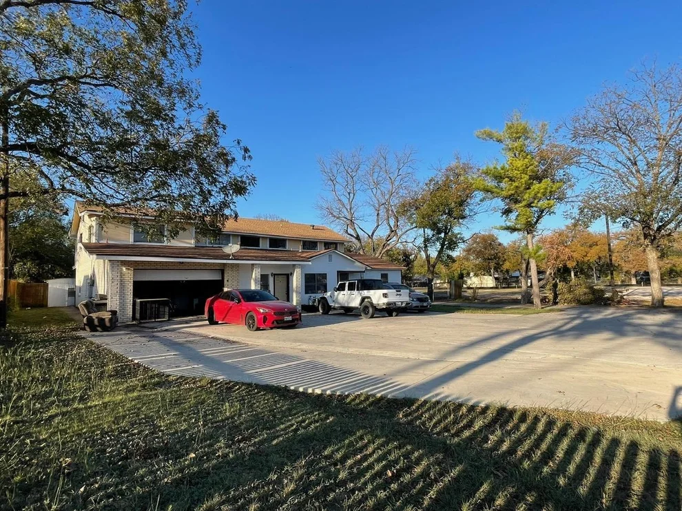 Unit for sale at 613 Central Texas EXPY, Lampasas, TX 76550