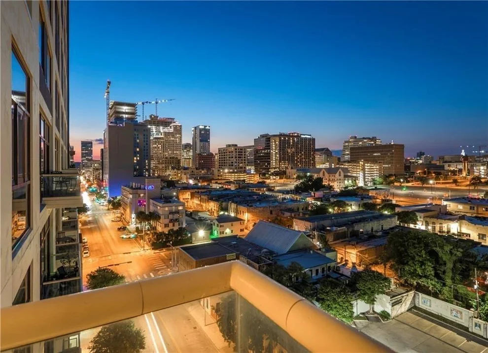 Unit for sale at 555 E 5th ST, Austin, TX 78701