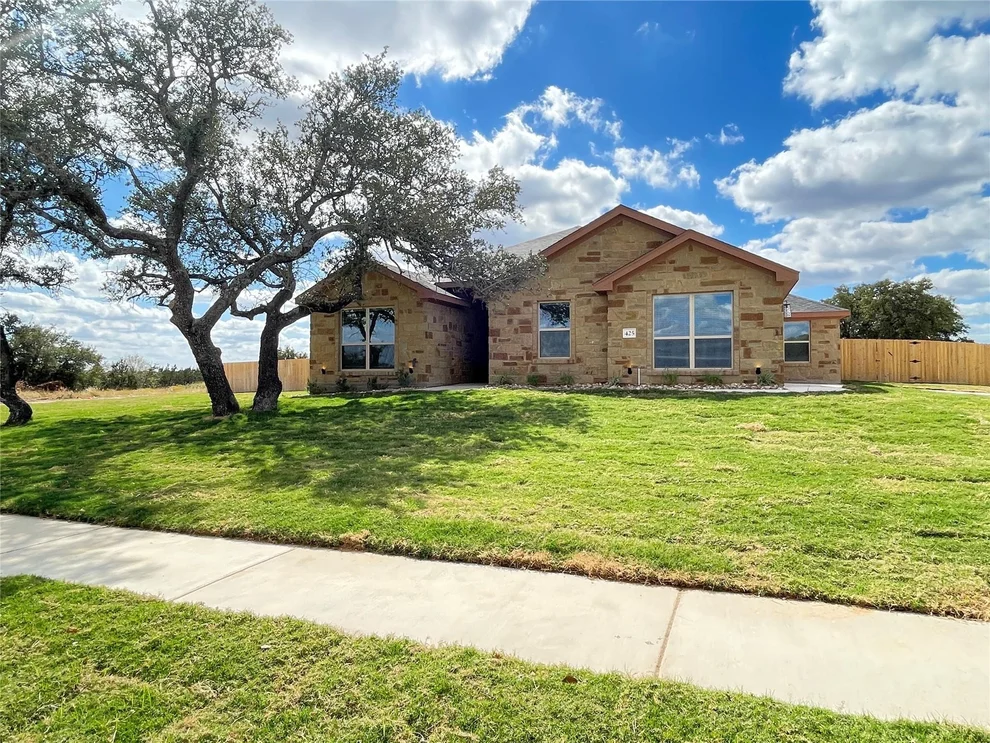 Unit for sale at 425 Ridge Crest DR, Copperas Cove, TX 76522