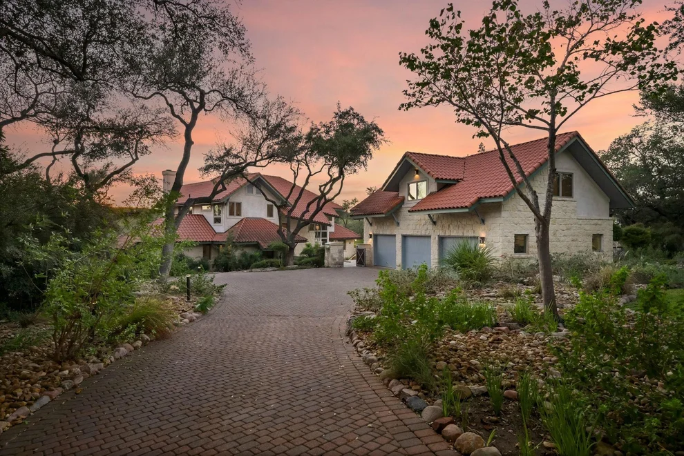 Unit for sale at 19905 Angel Bay DR, Spicewood, TX 78669