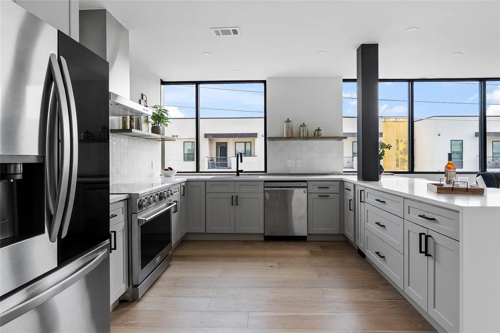 Unit for sale at 1800 E 4th ST, Austin, TX 78702