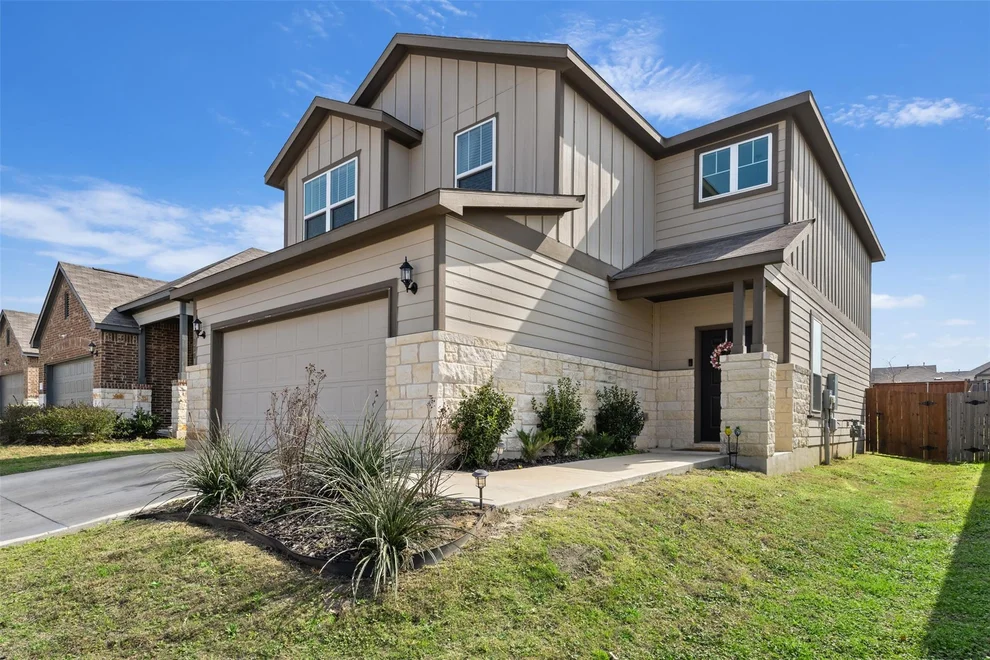 Unit for sale at 328 Thornless CIR, Buda, TX 78610