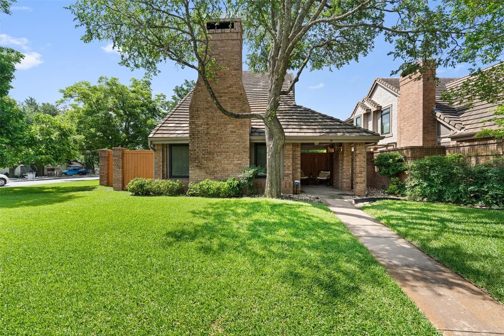 Unit for sale at 11310 Spicewood Club DR, Austin, TX 78750