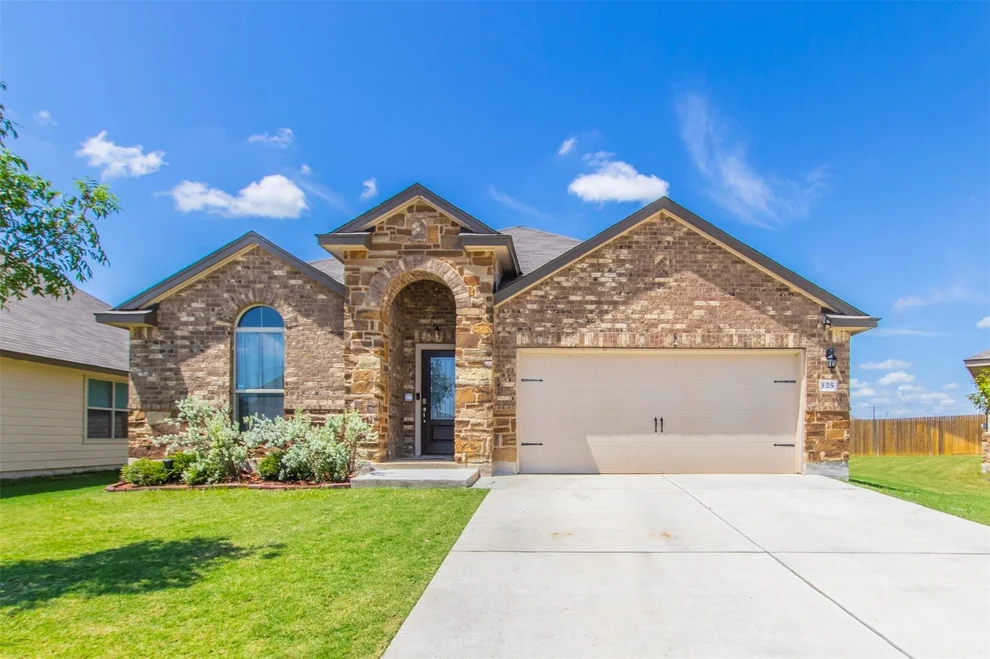 Unit for sale at 125 Lillian DR, Taylor, TX 76574