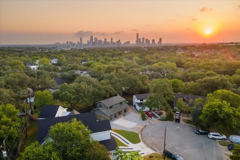 Unit for sale at 3202 Overcup Oak DR, Austin, TX 78704