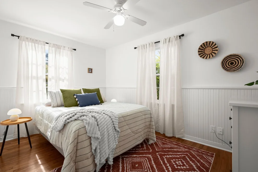 Unit for sale at 3301 Robinson Ave, Austin, TX 78722