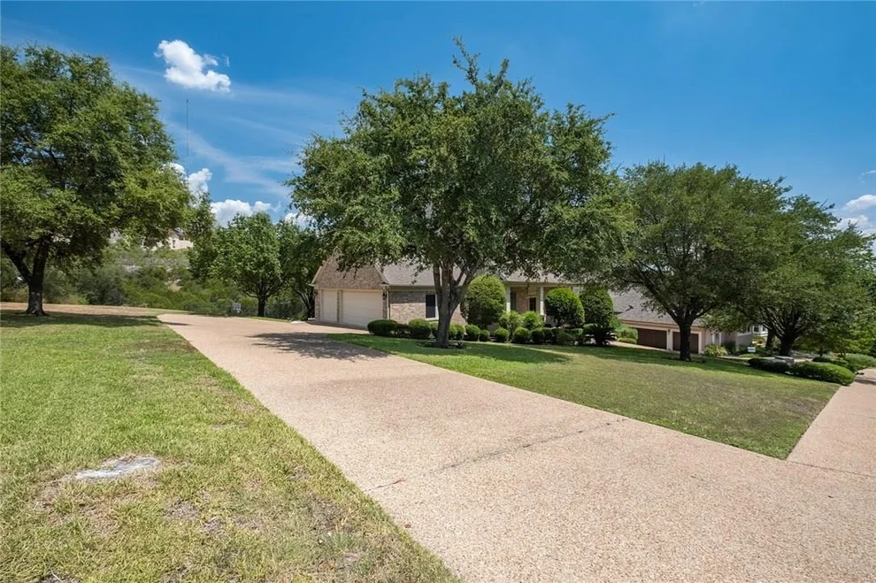 Unit for sale at 1733 Canonero DR, Austin, TX 78746