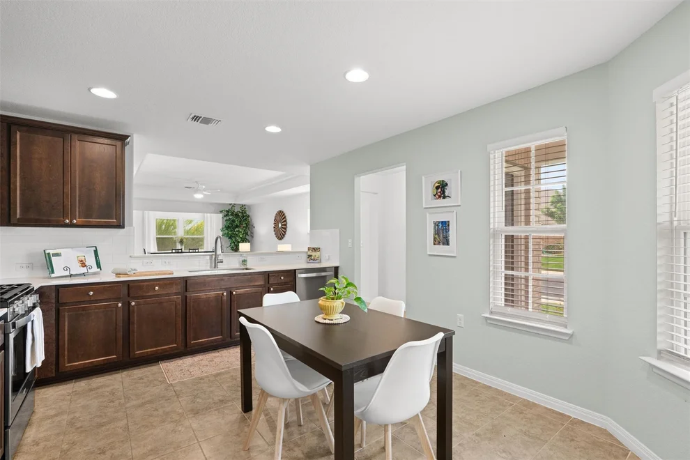 Unit for sale at 400 Fannin CT, Georgetown, TX 78633