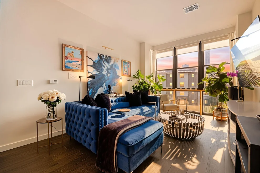 Unit for sale at 800 Embassy DR, Austin, TX 78702