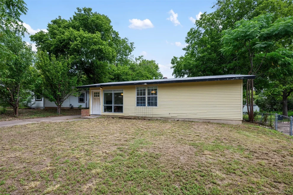 Unit for sale at 408 Clover CT, Austin, TX 78745