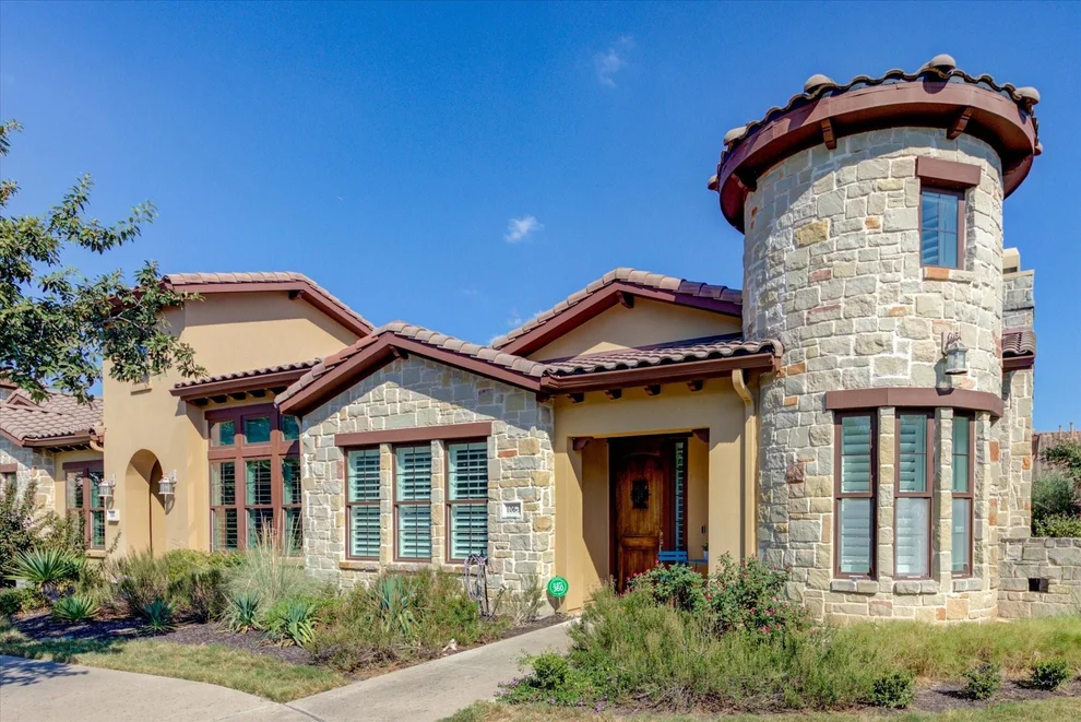 Unit for sale at 106 Rivalto CIR, Lakeway, TX 78734