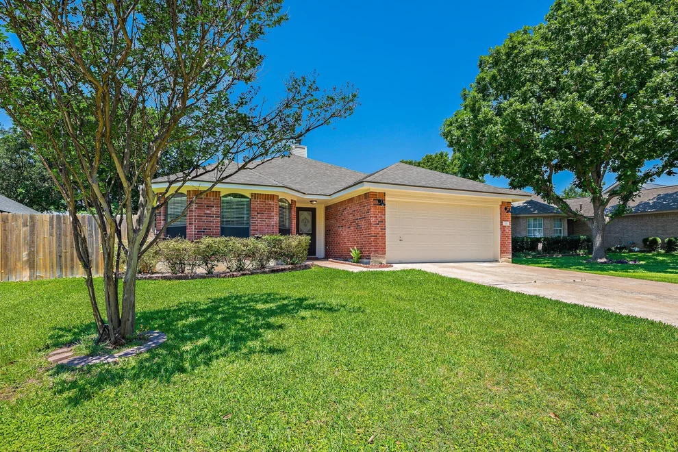 Unit for sale at 111 Stephen LN, Georgetown, TX 78626