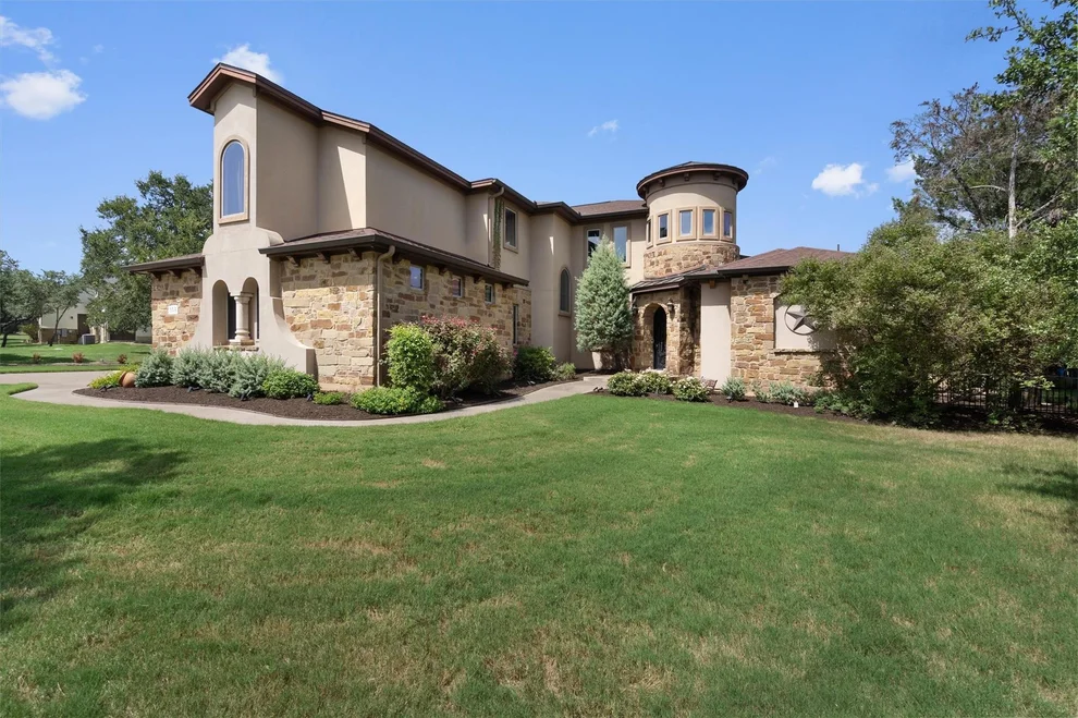 Unit for sale at 304 Pheasant Meadow, Liberty Hill, TX 78642