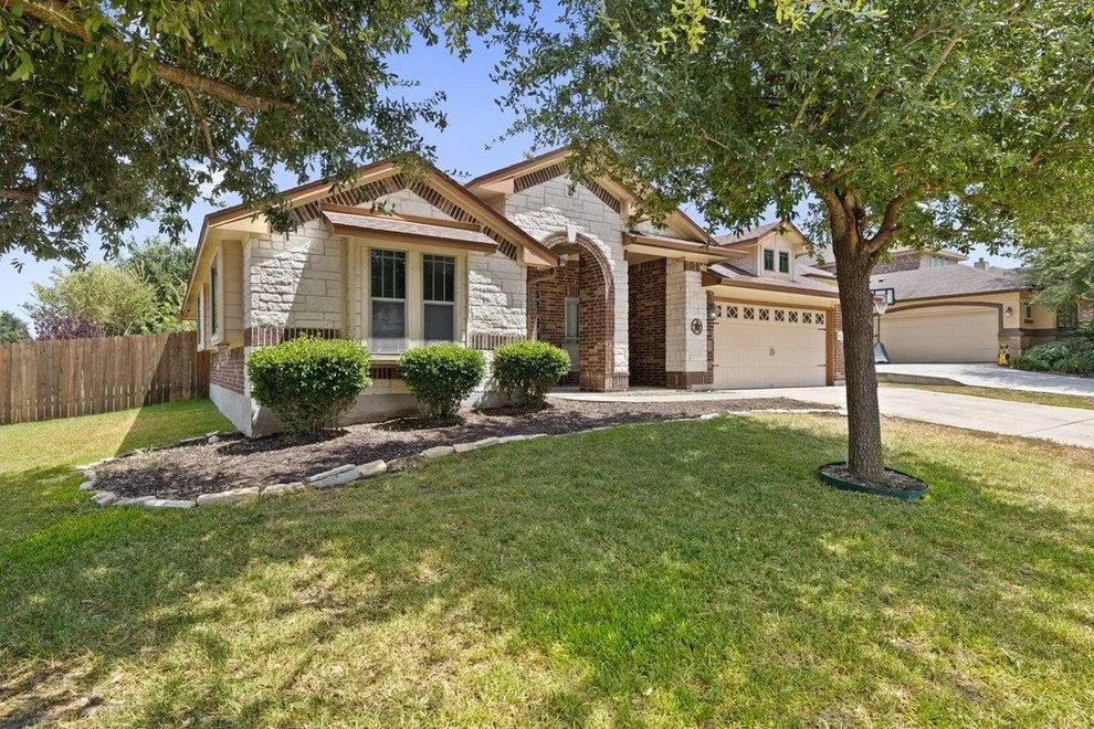 Unit for sale at 212 Lismore ST, Hutto, TX 78634