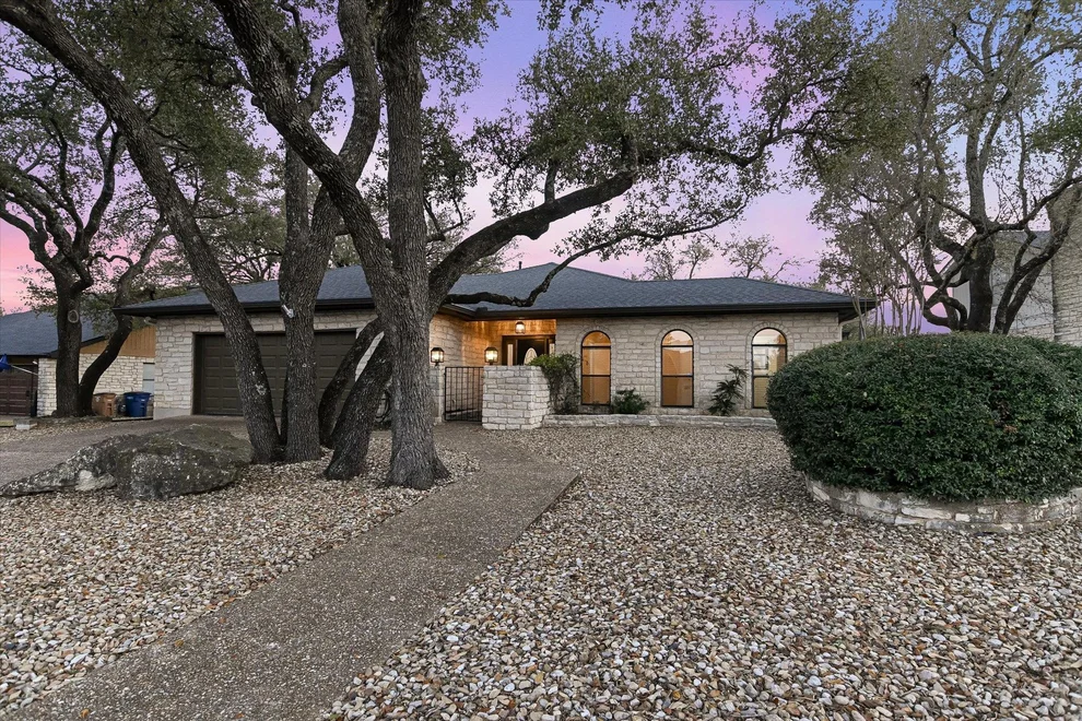 Unit for sale at 10605 Floral Park DR, Austin, TX 78759