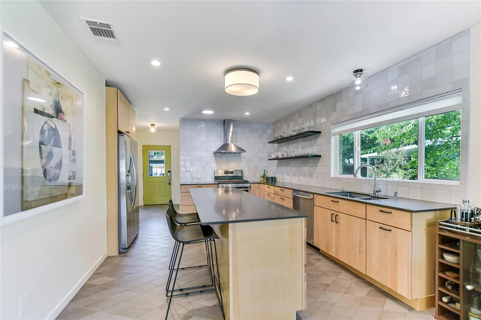 Unit for sale at 3004 Breeze TER, Austin, TX 78722