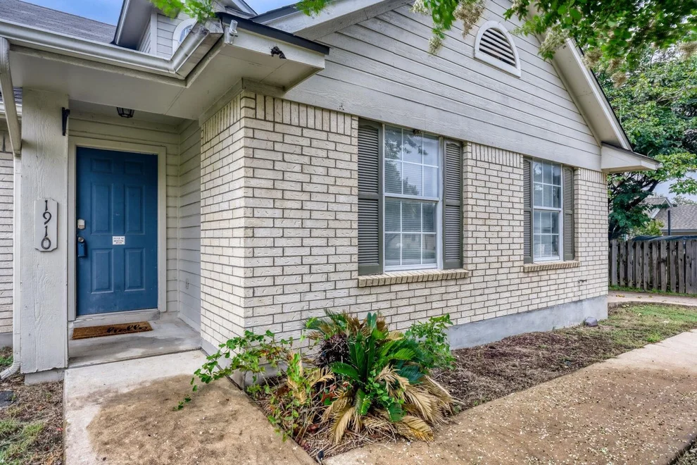 Unit for sale at 1910 Ireland DR, Leander, TX 78641