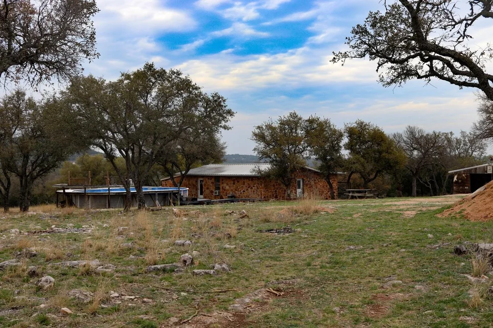 Unit for sale at 148 Chevelle, Buchanan Dam, TX 78609