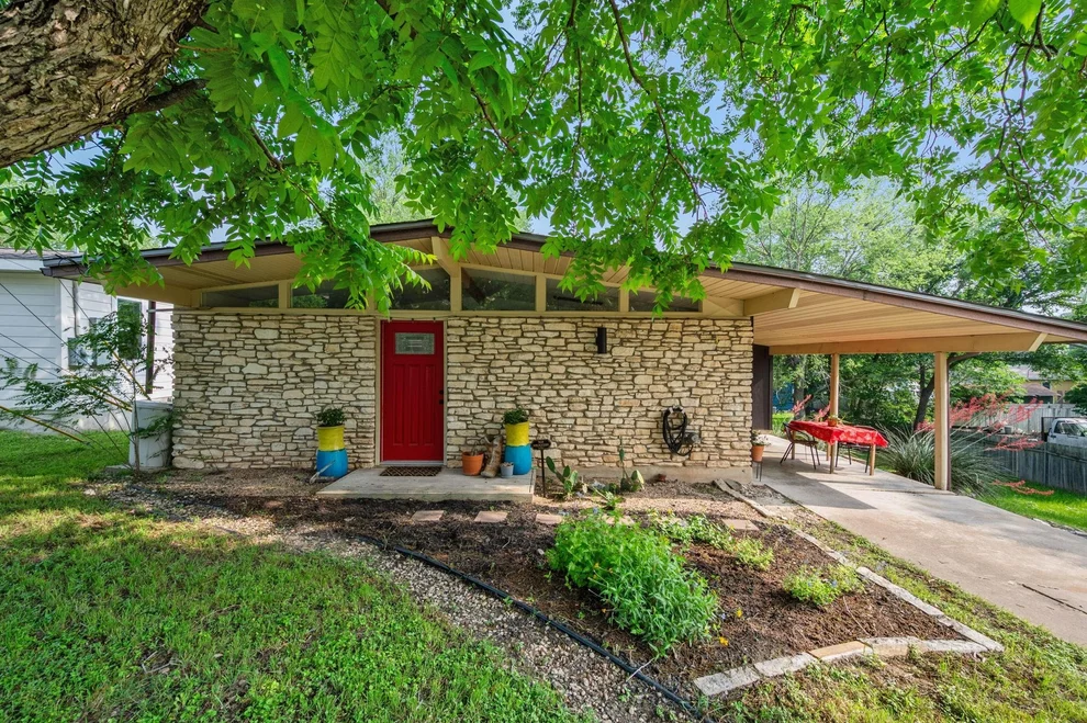 Unit for sale at 1413 S Redondo DR, Austin, TX 78721