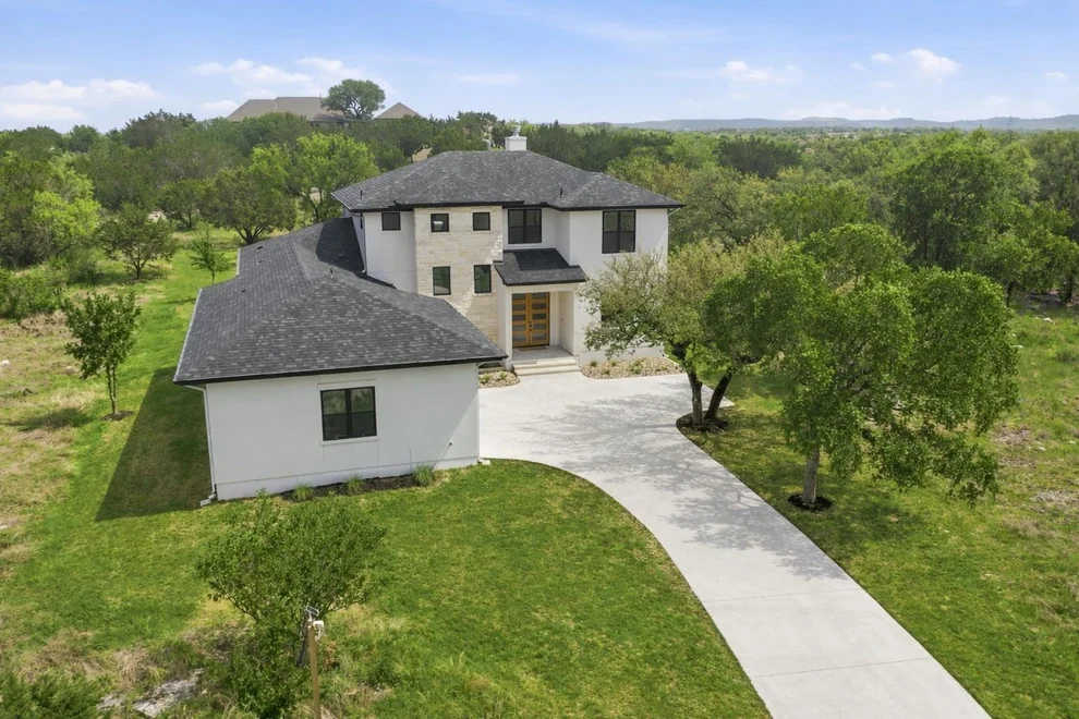 Unit for sale at 109 Rocky Summit CT, Spicewood, TX 78669
