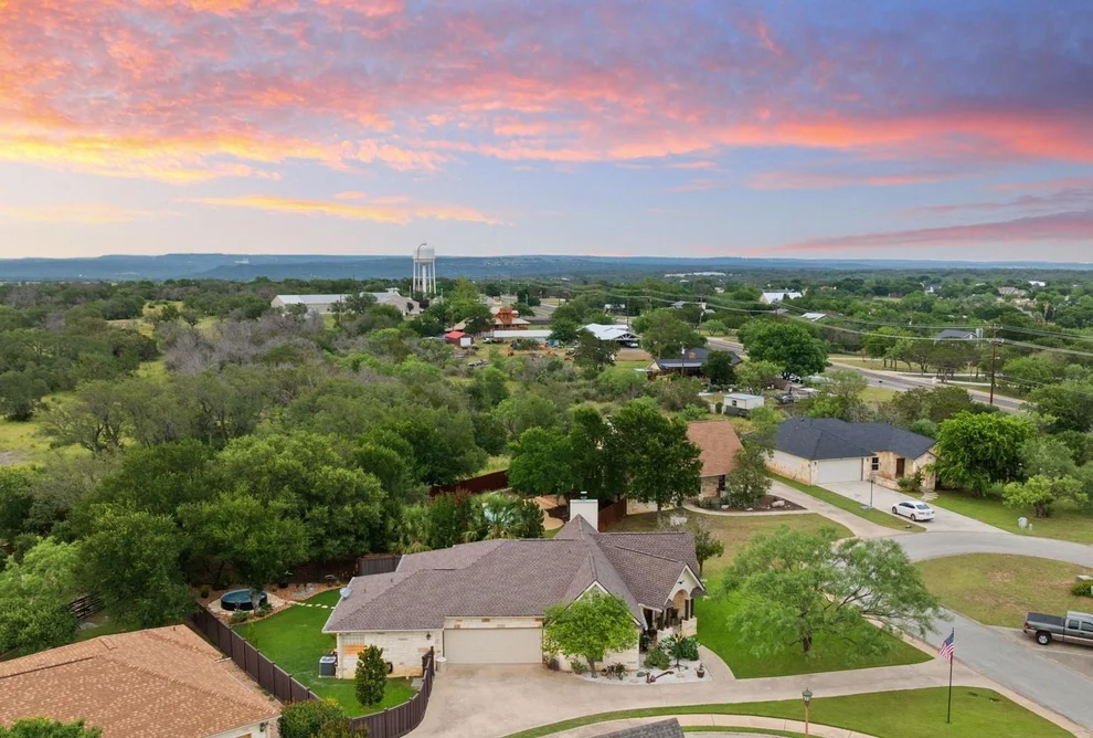 Unit for sale at 813 Lacey Oak CIR, Marble Falls, TX 78654