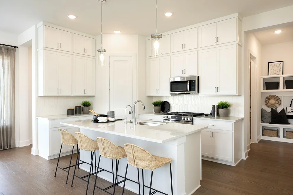 Unit for sale at 8001 Ermis Farm RD, Austin, TX 78745