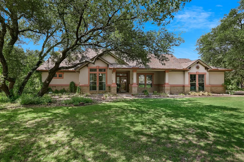 Unit for sale at 101 Paloma PL, Liberty Hill, TX 78642