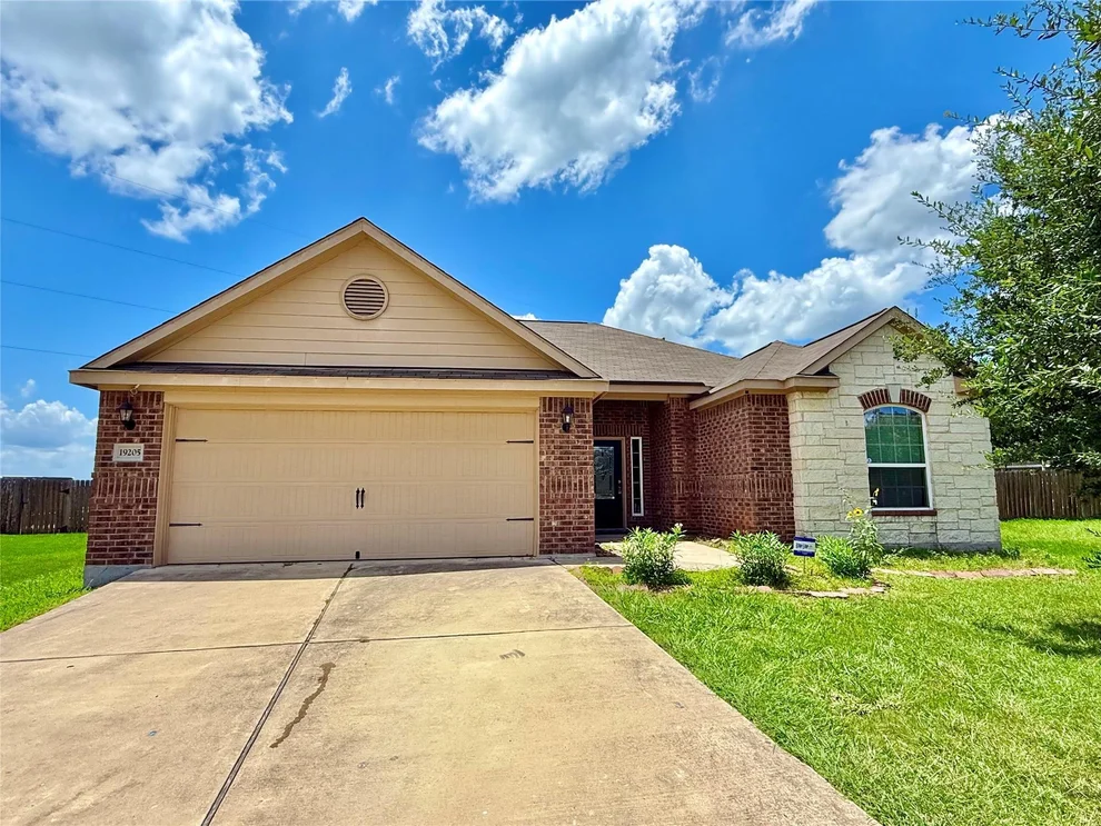 Unit for sale at 19205 Denton Line DR, Manor, TX 78653
