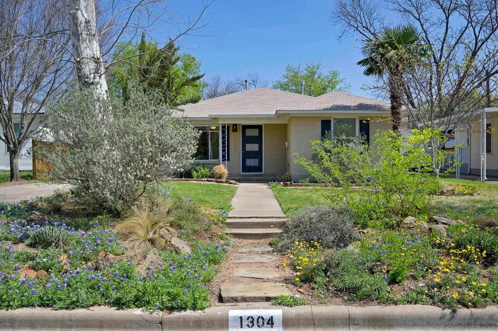 Unit for sale at 1304 Pasadena DR, Austin, TX 78757