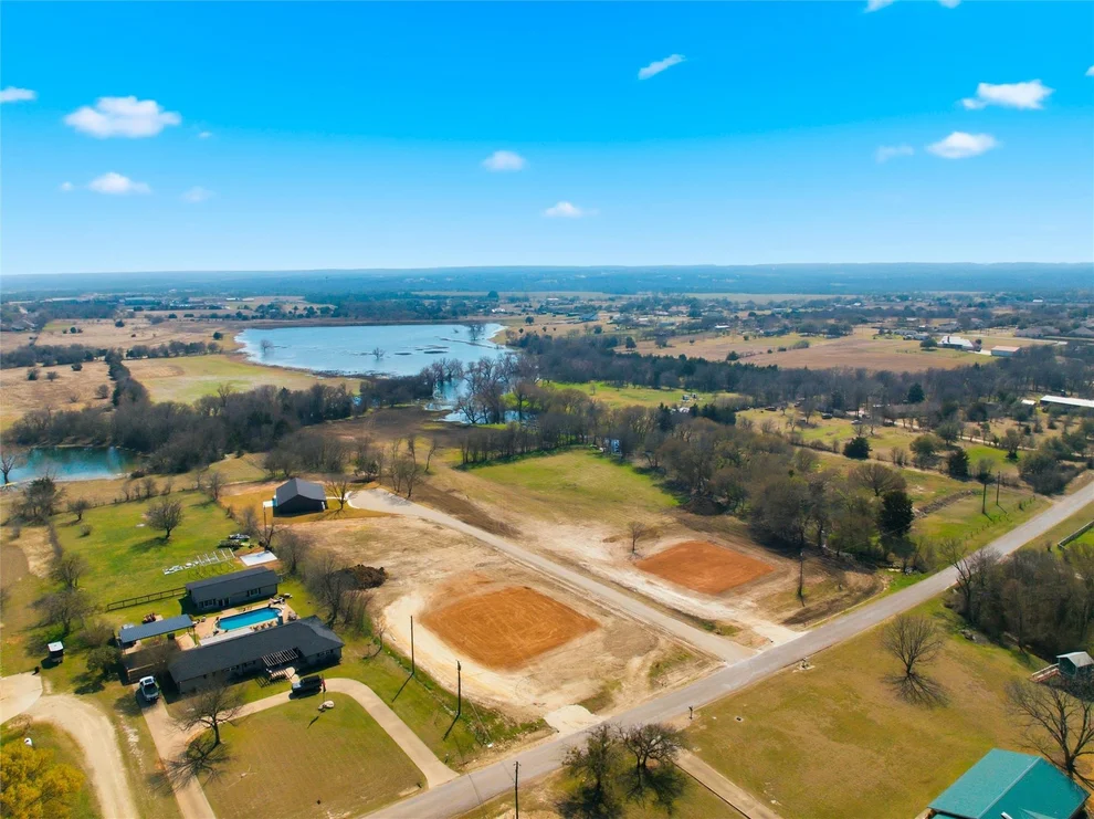 Unit for sale at 2303 Pilgrim LN, Lorena, TX 76655