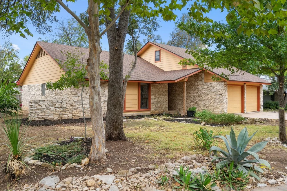 Unit for sale at 2503 Baxter DR, Austin, TX 78745