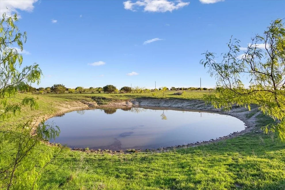 Unit for sale at 198 Cherry Laurel LN, Lampasas, TX 76550