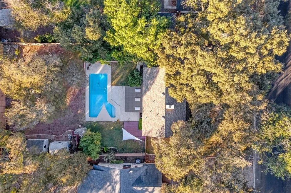 Unit for sale at 9502 Castlewood DR, Austin, TX 78748