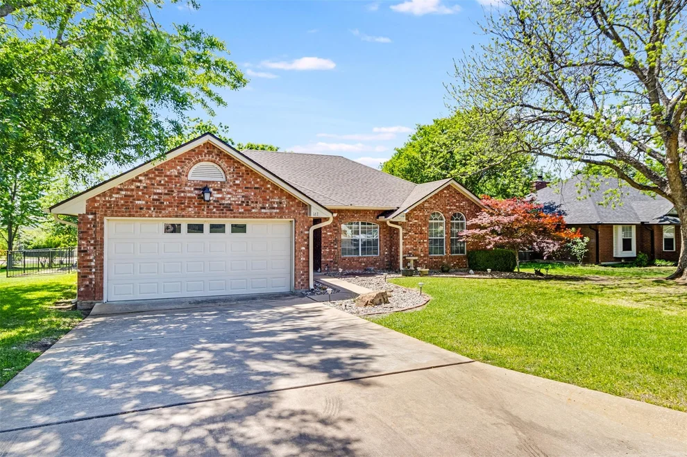 Unit for sale at 181 Cypress PT, Meadowlakes, TX 78654