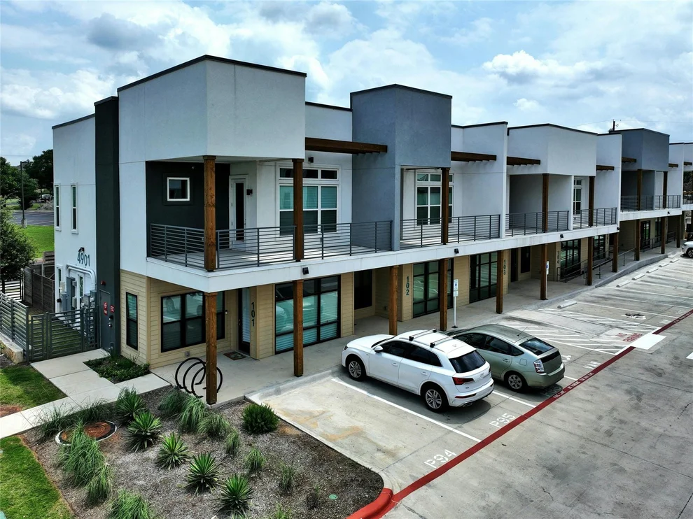 Unit for sale at 4901 Springdale RD, Austin, TX 78723