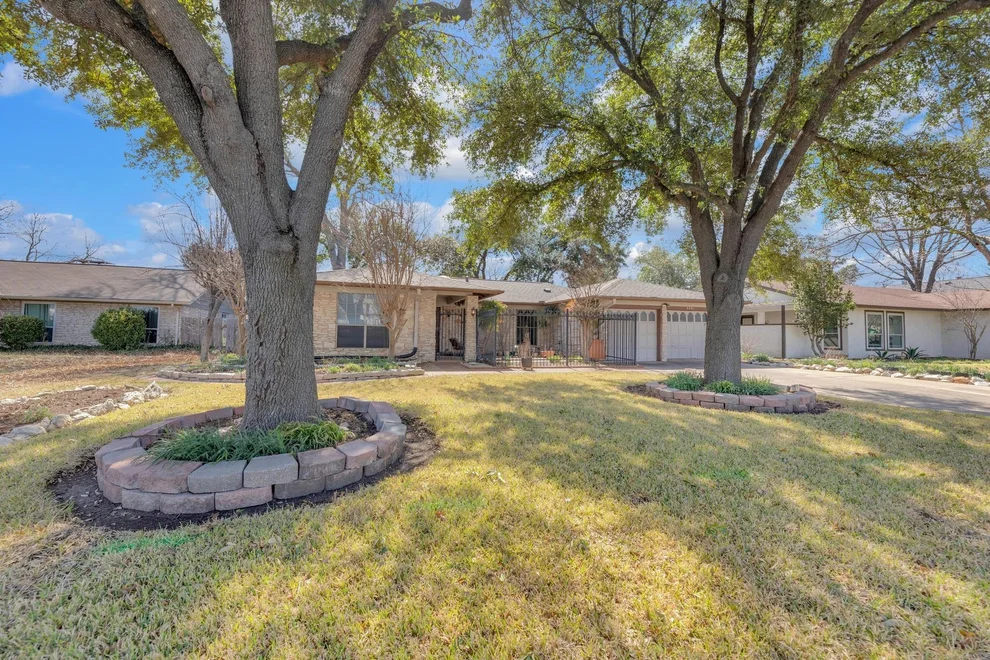 Unit for sale at 3201 Foster LN, Austin, TX 78757