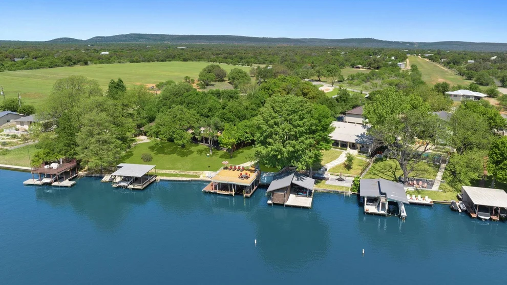 Unit for sale at 135 Perry LN, Kingsland, TX 78639