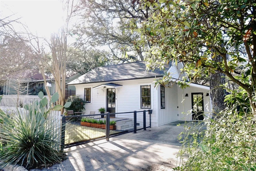 Unit for sale at 1906 Newton ST, Austin, TX 78704
