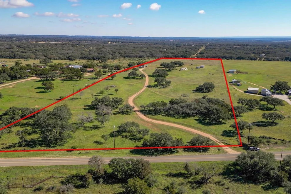 Unit for sale at 2502 RR 1323, Johnson City, TX 78636