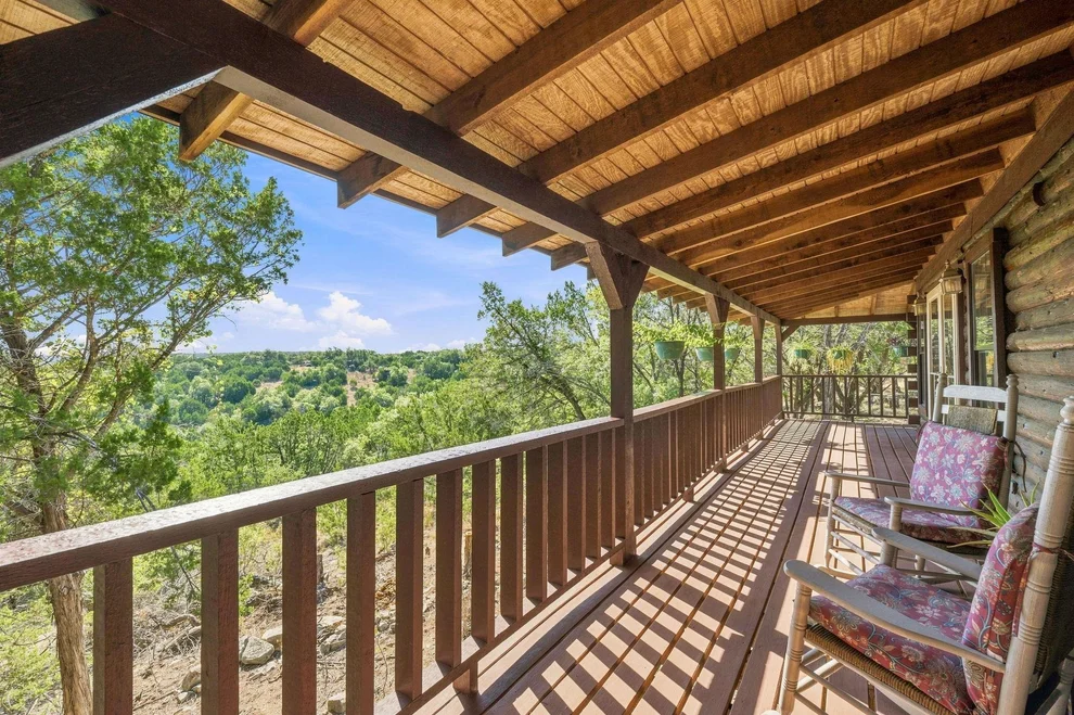Unit for sale at 250 Gant RD, Dripping Springs, TX 78620