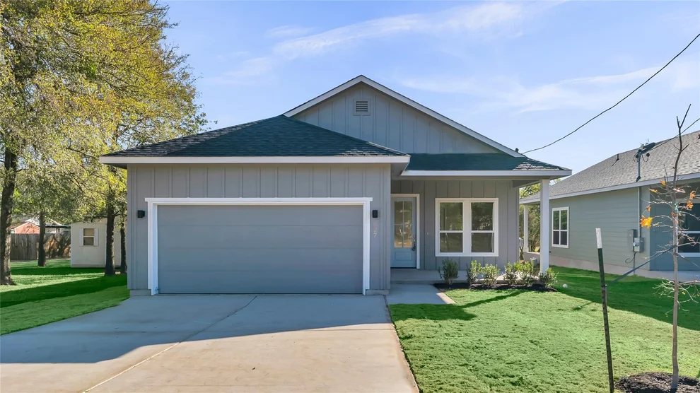 Unit for sale at 627 Birch LN, Cottonwood Shores, TX 78657