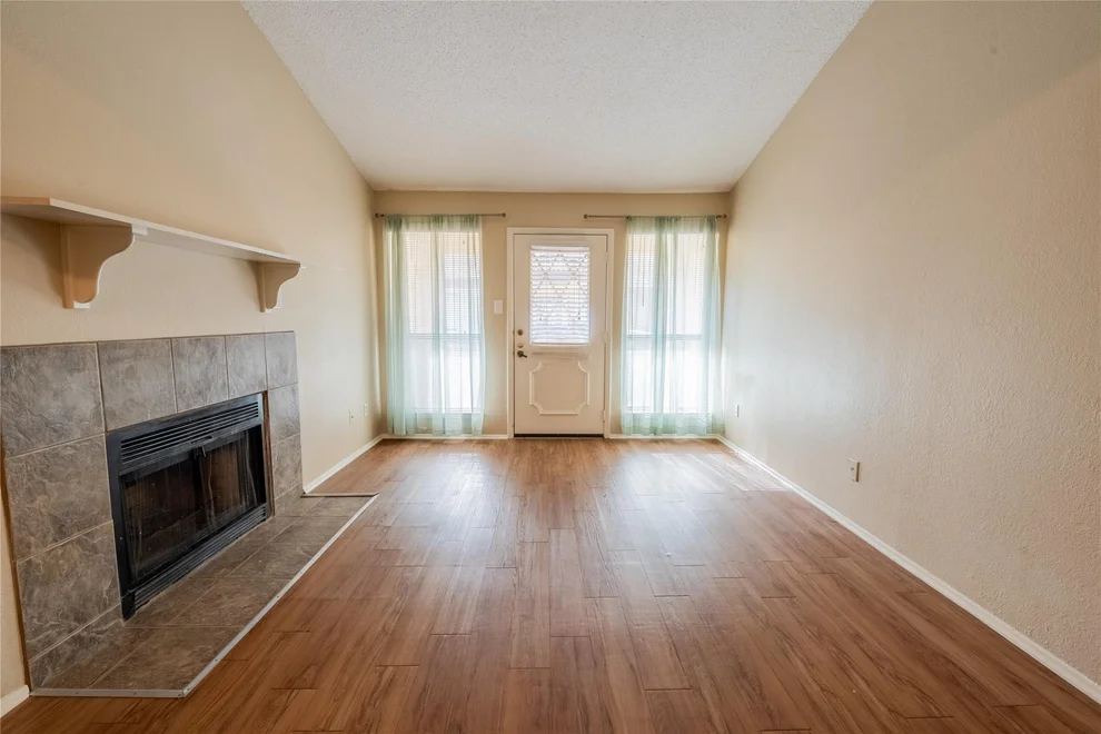 Unit for sale at 806 W 24th ST, Austin, TX 78705