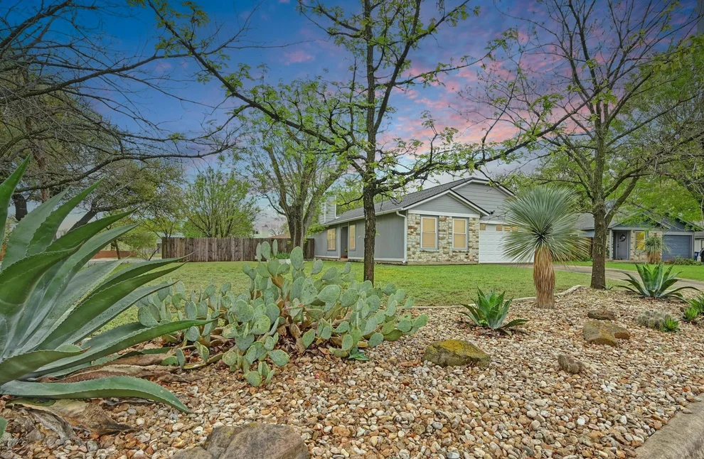 Unit for sale at 2701 Holly Springs CT, Austin, TX 78748