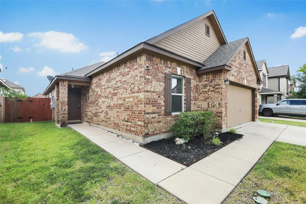 Unit for sale at 6721 Moores Ferry DR, Del Valle, TX 78617