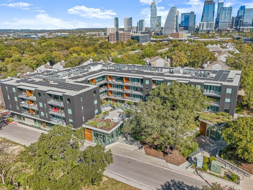 Unit for sale at 900 S 1 St ST, Austin, TX 78704