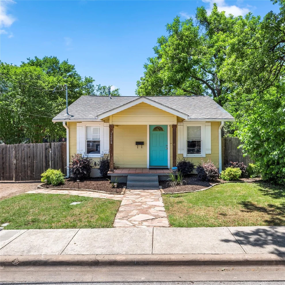 Unit for sale at 1208 Cedar Ave, Austin, TX 78702