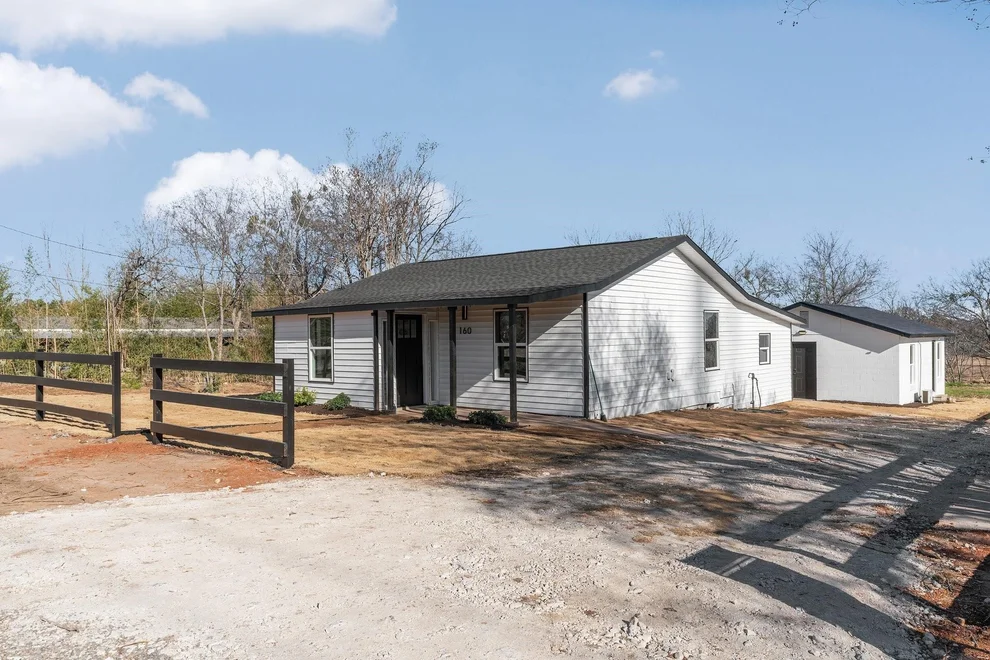 Unit for sale at 160 Natures WAY, Elgin, TX 78621