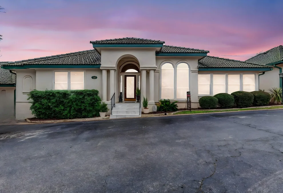 Unit for sale at 120 Cross CRK, Lakeway, TX 78734