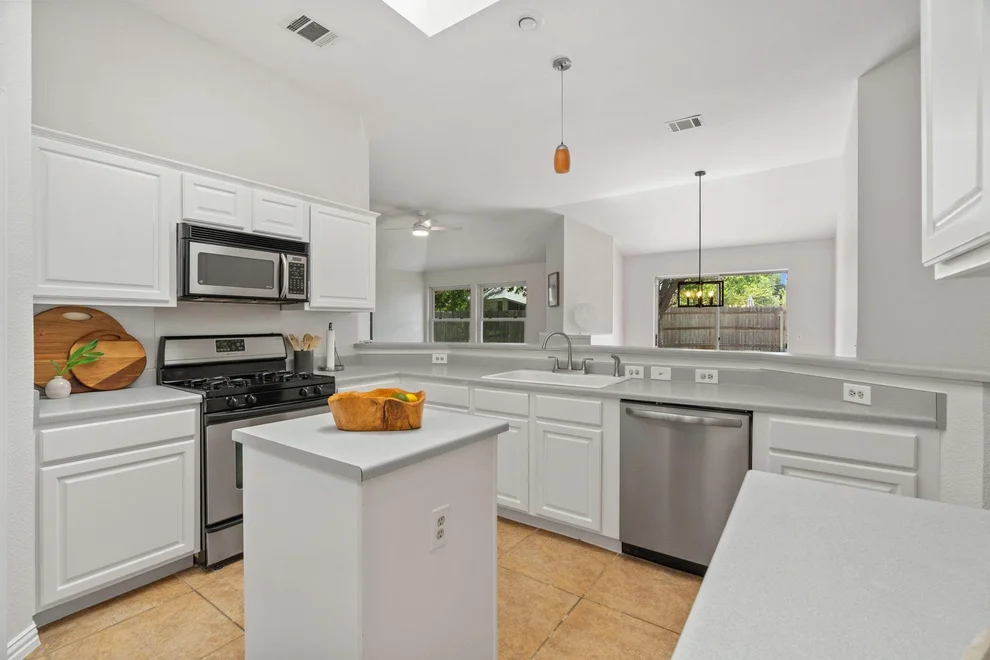 Unit for sale at 8207 Nairn DR, Austin, TX 78749