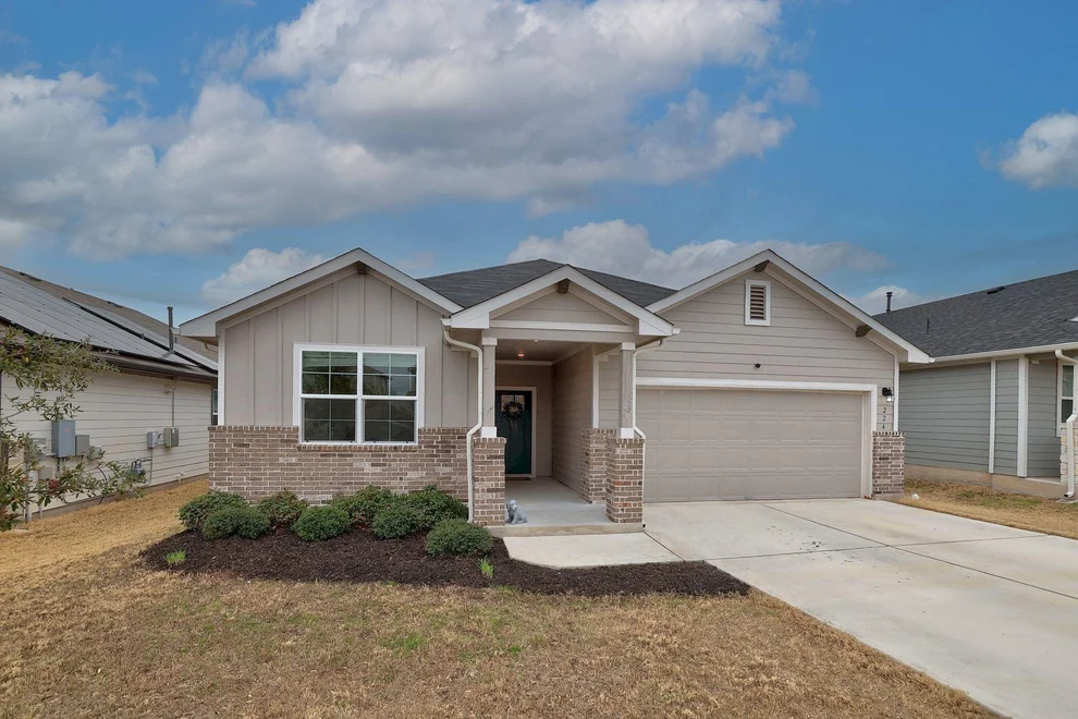 Unit for sale at 224 Lavaca River LN, Hutto, TX 78634